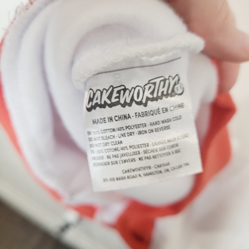 Cakeworthy Super Mario Bros fleece Crewneck Seater - Picture 6 of 6